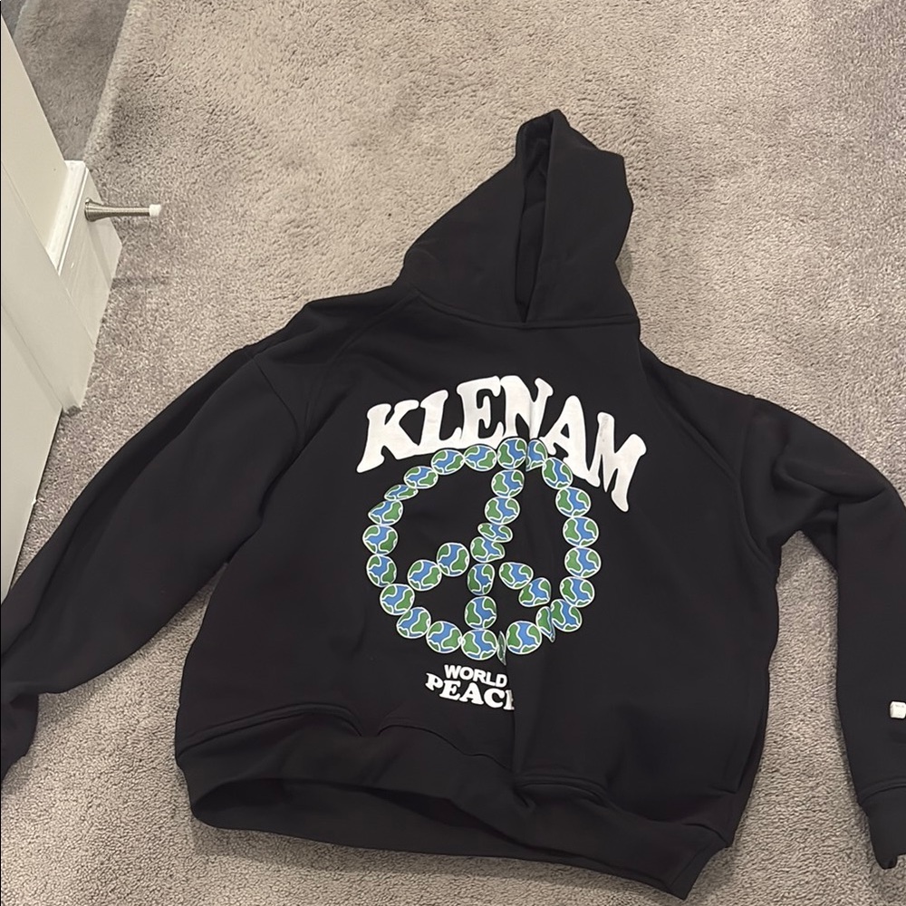 Men’s cropped graphic hoodie